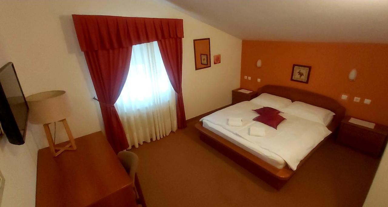 Gostisce Jazbec - Idrsko - Kobarid Hotel Kültér fotó